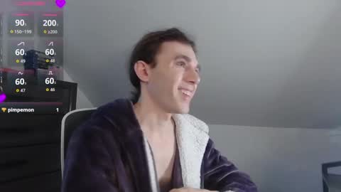 Natsu online show from November 2025 07:24:01 PM