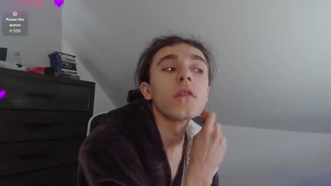 Natsu online show from January 2026 06:02:02 PM