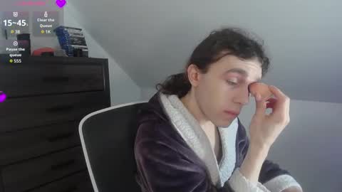 Snapshot of sluttyhorrorparty chatting on March 2026 04:10:01 PM Natsu online show from March 2026 04:10:01 PM