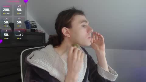 Snapshot of sluttyhorrorparty chatting on March 2026 04:44:01 PM Natsu online show from March 2026 04:44:01 PM