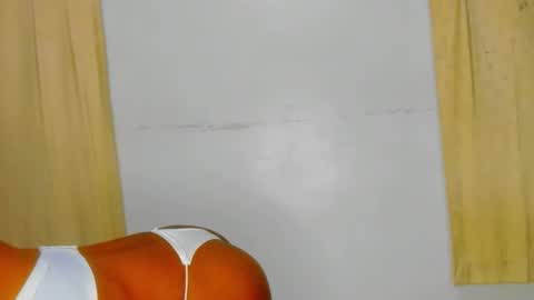 Snapshot of sluttysam_ chatting on October 2025 09:04:01 PM Sexyslutt online show from October 2025 09:04:01 PM