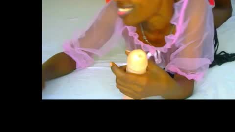 Sexyslutt online show from November 2025 05:13:02 AM