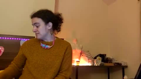 Snapshot of sluttysuzie17 chatting on May 2026 09:44:02 PM SluttySuzie17 online show from May 2026 09:44:02 PM