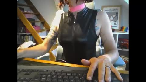sluttytoy83 online show from May 2026 06:15:02 PM