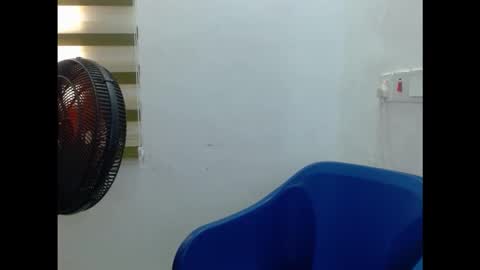 Snapshot of slutxcorn chatting on December 2025 11:48:02 AM slutxcorn online show from December 2025 11:48:02 AM