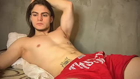 Snapshot of sly_gus chatting on December 2024 07:37:01 AM Gus online show from December 2024 07:37:01 AM