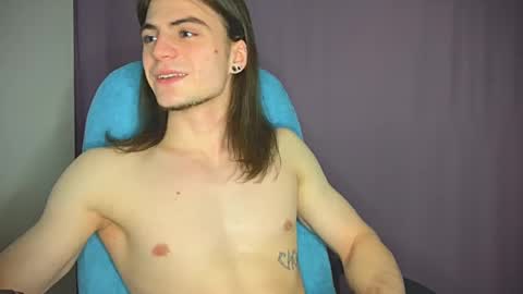 Snapshot of sly_gus chatting on January 2025 06:16:01 PM Gus online show from January 2025 06:16:01 PM
