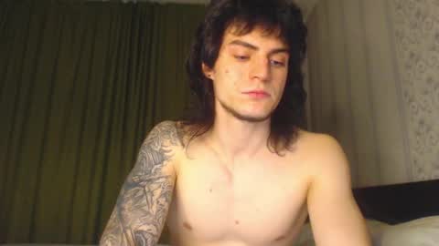 Gus online show from October 2025 05:03:01 PM