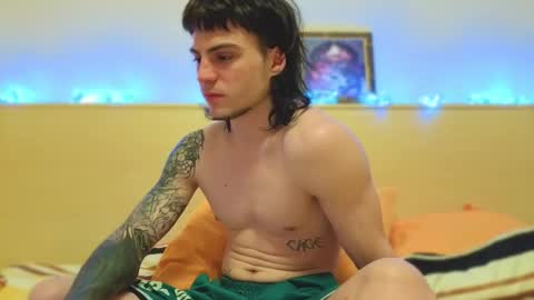 Snapshot of sly_gus chatting on February 2026 02:06:02 AM Gus online show from February 2026 02:06:02 AM