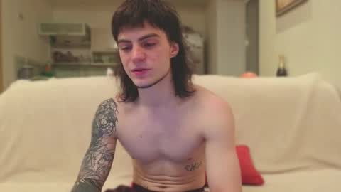 Snapshot of sly_gus chatting on February 2026 02:03:02 PM Gus online show from February 2026 02:03:02 PM