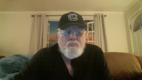 Snapshot of slydevi1 chatting on December 2025 11:21:01 PM Slydevil online show from December 2025 11:21:01 PM