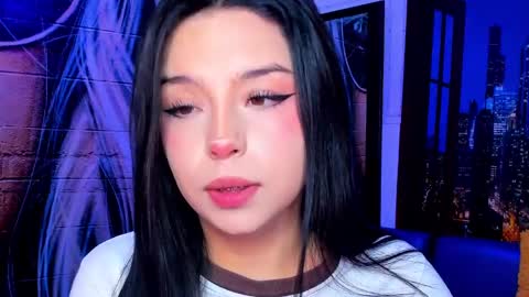 Snapshot of small__naughty chatting on December 2024 02:06:02 PM Mariana Torres online show from December 2024 02:06:02 PM