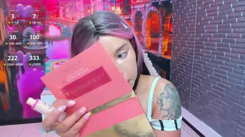 Snapshot of small__naughty chatting on October 2025 01:51:01 PM Mariana Torres online show from October 2025 01:51:01 PM