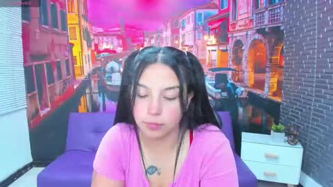 Snapshot of small__naughty chatting on December 2025 01:42:01 PM Mariana Torres online show from December 2025 01:42:01 PM