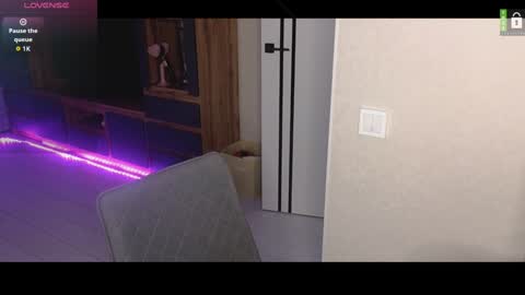 Emily online show from December 2025 08:39:01 PM