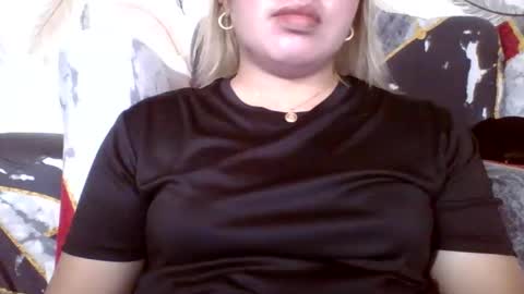 Lovewella online show from October 2025 08:01:01 AM