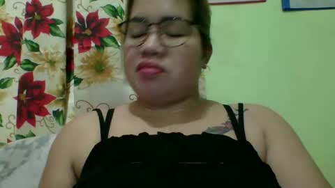 Lovewella online show from November 2025 08:37:01 AM