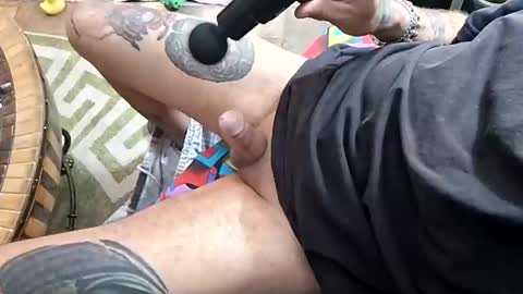 smallbutluvsbig online show from February 2026 02:32:02 PM