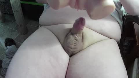 smallchubbers online show from December 2025 01:46:02 AM