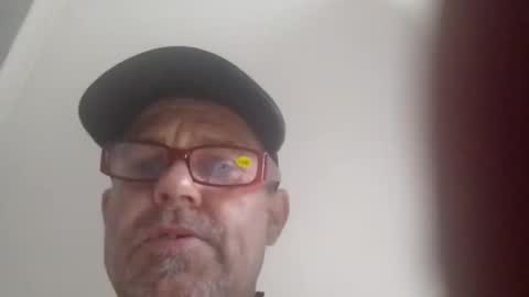 smalleyick69a online show from December 2024 01:06:02 AM