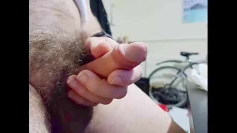 Snapshot of smallhairyuncut chatting on October 2025 01:09:01 AM Small Hairy Uncut online show from October 2025 01:09:01 AM