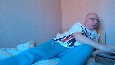 Steve online show from April 2026 01:35:02 PM