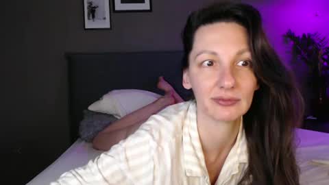 Snapshot of smalltittsbigsoul chatting on March 2025 05:31:02 AM Anna no bbbbybybbabebyy just Anna. And dont call me mom please. online show from March 2025 05:31:02 AM