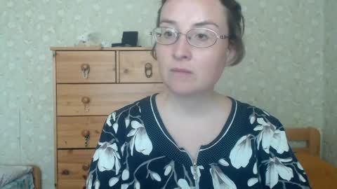 smart_rose online show from May 2026 11:37:02 AM