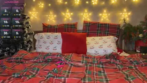 Snapshot of smartcoolgirl chatting on December 2025 11:28:02 AM Jess online show from December 2025 11:28:02 AM