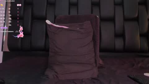 Snapshot of smiith_jade chatting on December 2024 01:50:02 AM Jade Smiith online show from December 2024 01:50:02 AM