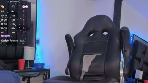 Snapshot of smiith_jade chatting on February 2025 01:02:02 AM Jade Smiith online show from February 2025 01:02:02 AM