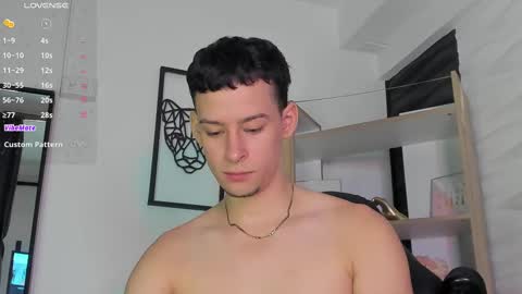 Snapshot of smiith_jade chatting on February 2025 09:41:02 PM Jade Smiith online show from February 2025 09:41:02 PM