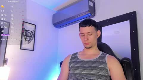 Snapshot of smiith_jade chatting on March 2025 10:10:02 PM Jade Smiith online show from March 2025 10:10:02 PM