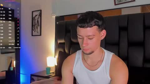 Snapshot of smiith_jade chatting on September 2025 10:32:02 PM Jade Smiith online show from September 2025 10:32:02 PM