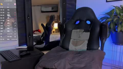 Snapshot of smiith_jade chatting on October 2025 11:31:01 PM Jade Smiith online show from October 2025 11:31:01 PM