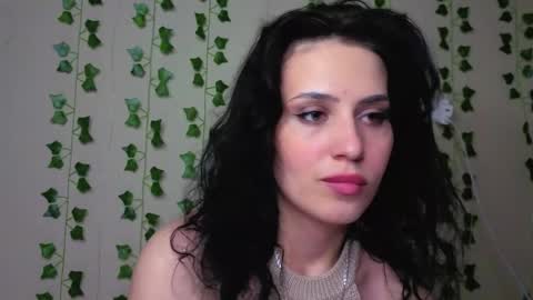 Bella online show from May 2026 05:30:02 PM