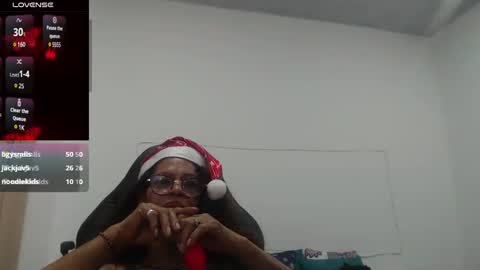 Snapshot of smilet_milf chatting on December 2024 02:58:02 PM Smileth online show from December 2024 02:58:02 PM