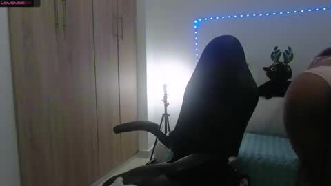 Snapshot of smilet_milf chatting on December 2024 01:30:02 PM Smileth online show from December 2024 01:30:02 PM