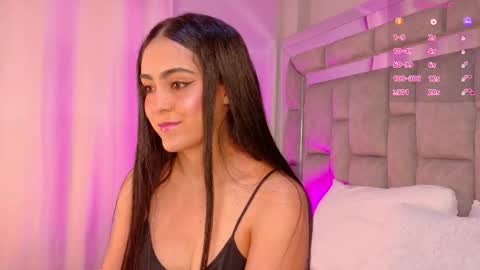 Snapshot of smiling__girl chatting on February 2026 05:09:02 PM online show from February 2026 05:09:02 PM