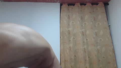 Snapshot of smith_gael chatting on December 2025 10:58:02 PM Smith Gael online show from December 2025 10:58:02 PM