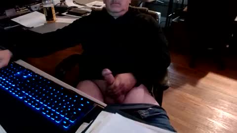 Snapshot of smly chatting on November 2025 08:30:02 PM smly online show from November 2025 08:30:02 PM