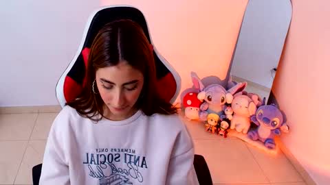 Snapshot of smm_hll chatting on October 2025 10:20:02 PM S A L O M M E online show from October 2025 10:20:02 PM