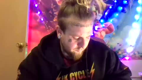 Snapshot of smokebluntafterblunt chatting on January 2025 06:06:02 PM smoke online show from January 2025 06:06:02 PM