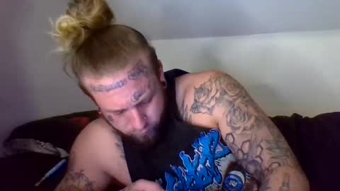 Snapshot of smokebluntafterblunt chatting on December 2025 03:33:02 AM smoke online show from December 2025 03:33:02 AM