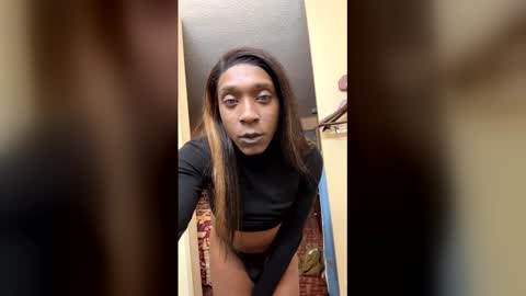 SmokeGoddess35 online show from December 2025 10:36:01 PM