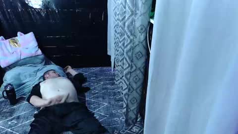 love bug online show from December 2025 08:00:01 AM