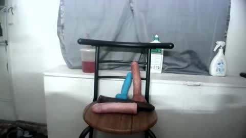 smokeme710 online show from April 2026 04:01:01 AM