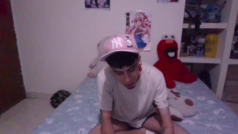 Snapshot of smoker00teddybear chatting on December 2024 09:52:02 AM teddy online show from December 2024 09:52:02 AM