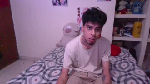 Snapshot of smoker00teddybear chatting on January 2025 10:51:02 AM teddy online show from January 2025 10:51:02 AM