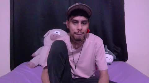 Snapshot of smoker00teddybear chatting on October 2025 08:22:02 AM teddy online show from October 2025 08:22:02 AM